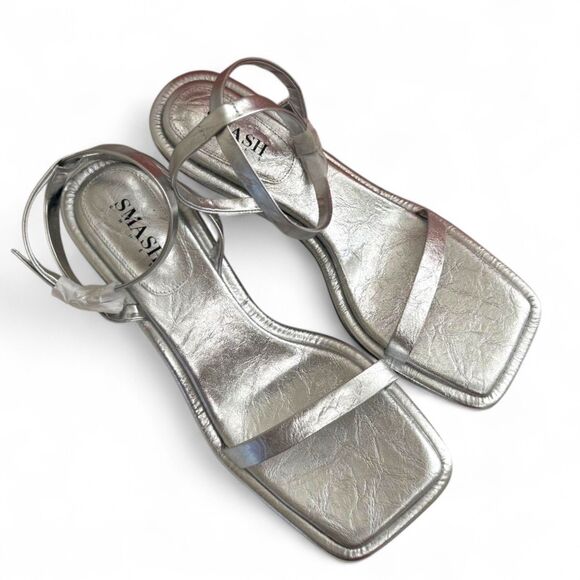 SMASH Silver Sandals Imani, New In Box! Size 12 - Picture 2 of 8